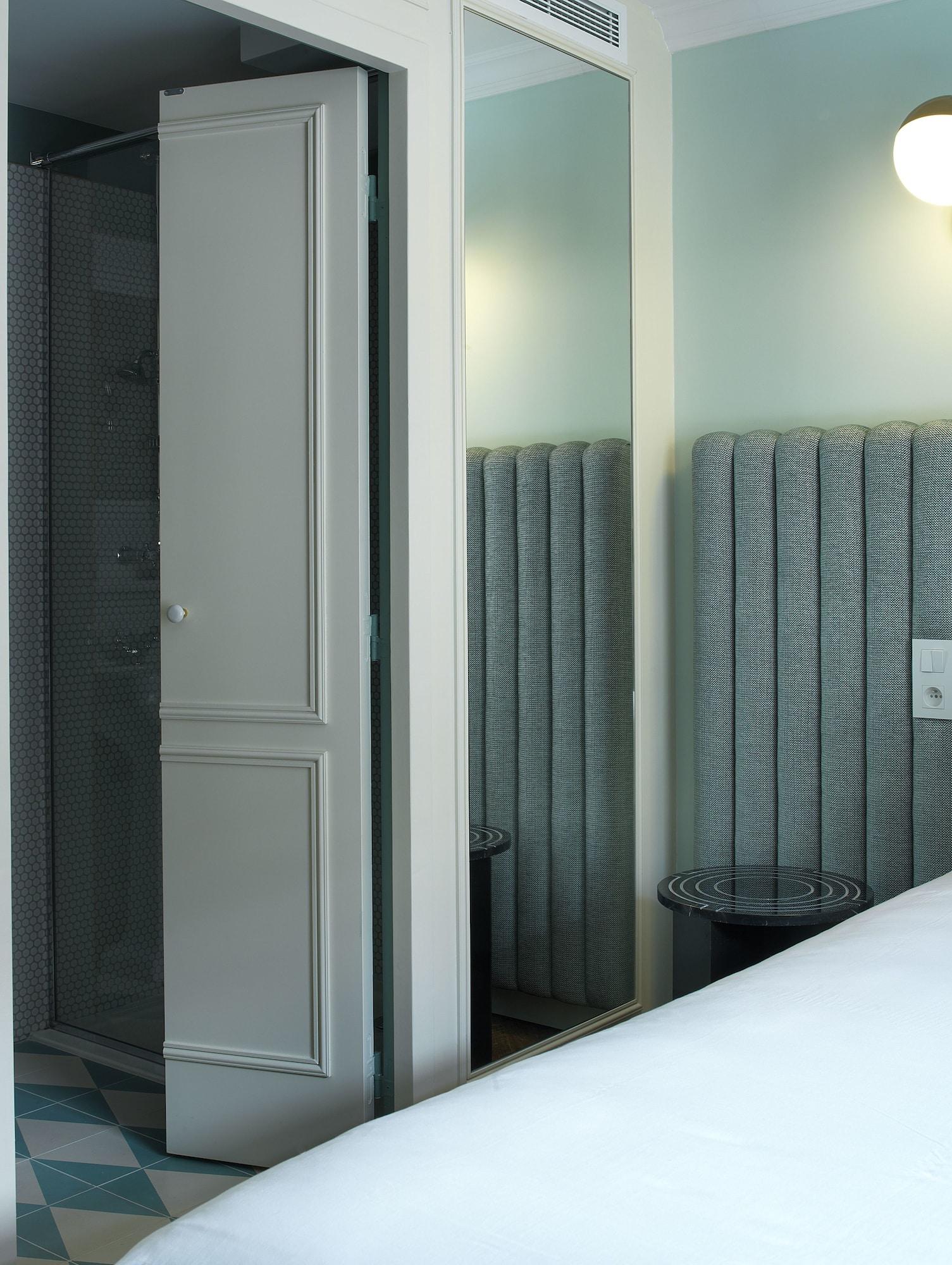 Hotel Bachaumont Paris Exterior photo